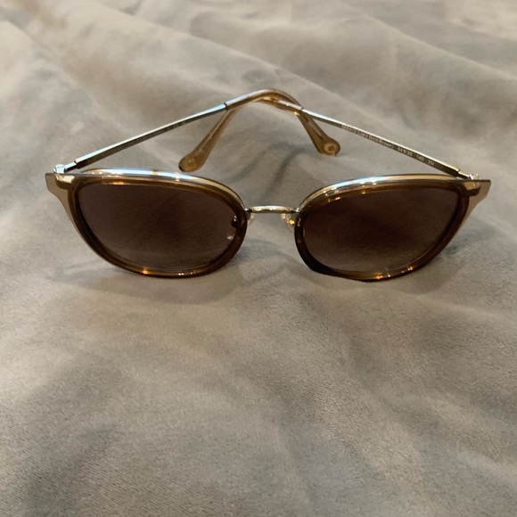 NWT Coach HC7135 Sunglasses, Light Gold/Brown/Light Brown Grey Gradient, 54 mm - Picture 6 of 10